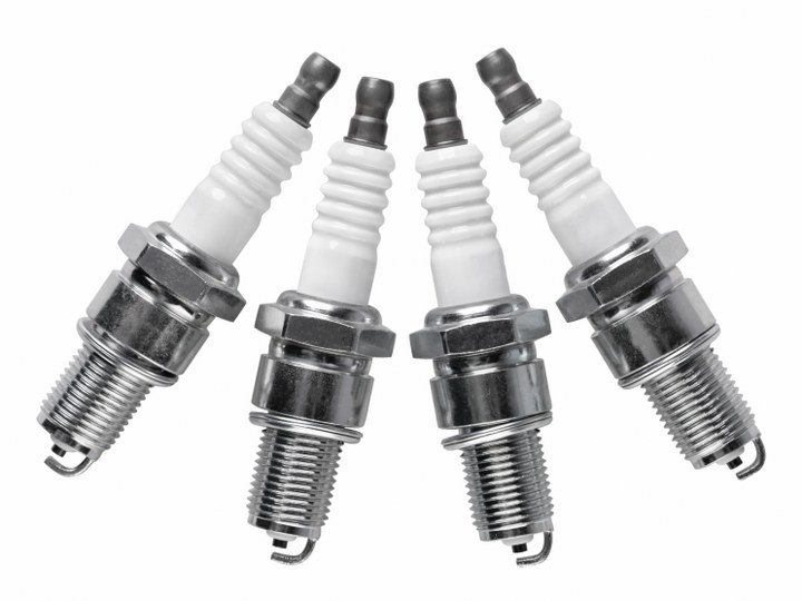 Wymiana świec zapłonowych